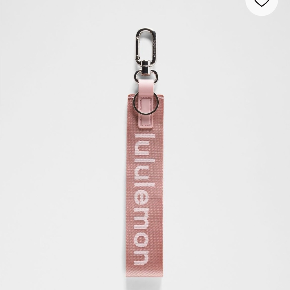 NWT lululemon athletica Pink Key & Card Holder with Metallic Clasp